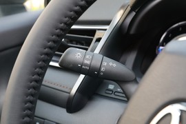 2023款丰田凯美瑞