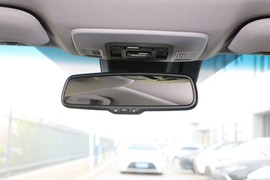 2023款丰田凯美瑞