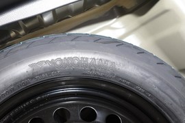 2023款丰田凯美瑞