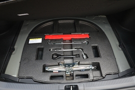 2023款丰田凯美瑞