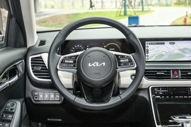 2023款起亚赛图斯
