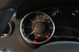 2013款标致3008