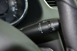 2013款标致3008