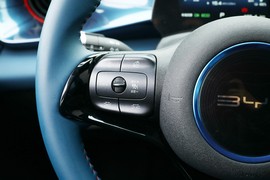 2023款比亚迪海豚