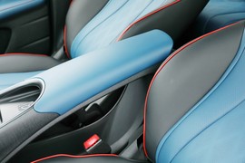 2023款比亚迪海豚