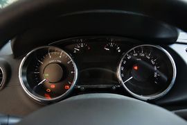 2013款标致3008