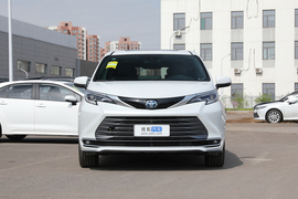 2023款丰田赛那SIENNA