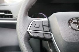 2023款丰田赛那SIENNA