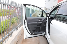 2023款丰田赛那SIENNA