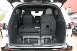 2023款丰田赛那SIENNA