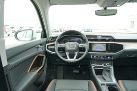 2023款奥迪Q3