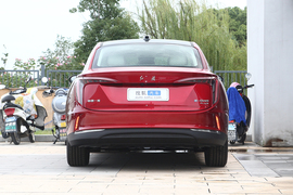 2023款红旗E-QM5