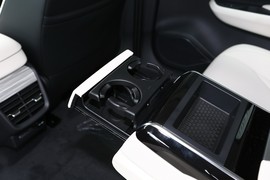 2023款红旗E-QM5