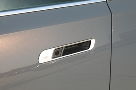 2023款宝马740Li