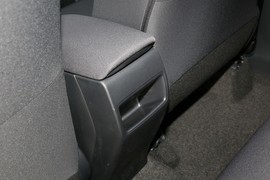 2023款丰田卡罗拉锐放