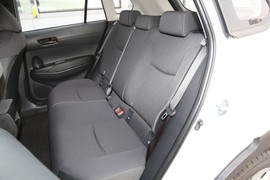 2023款丰田卡罗拉锐放