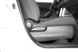 2023款丰田卡罗拉锐放