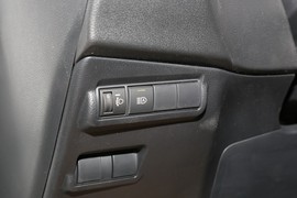 2023款丰田卡罗拉锐放