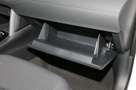 2023款丰田卡罗拉锐放