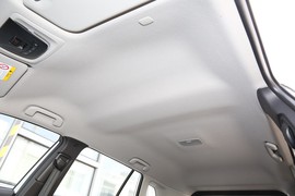 2023款丰田卡罗拉锐放