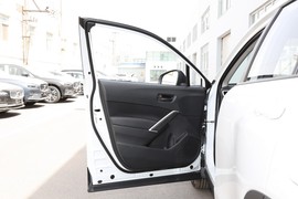 2023款丰田卡罗拉锐放