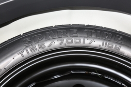 2023款丰田卡罗拉锐放