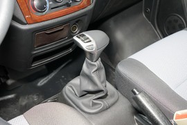 2023款长安凯程睿行EM60