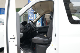 2023款长安凯程睿行EM60