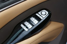 2022款腾势D9