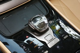2022款腾势D9