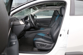 2023款丰田奕泽IZOA