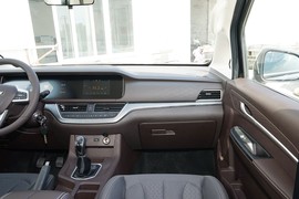 2023款北汽制造王牌M7