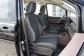 2023款北汽制造王牌M7