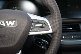 2023款北汽制造王牌M7