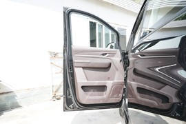 2023款北汽制造王牌M7