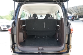 2023款北汽制造王牌M7