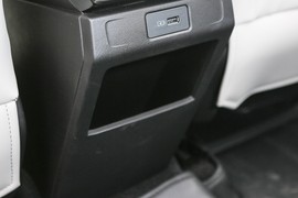 2023款吉利博越COOL