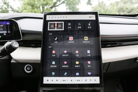 2023款吉利博越COOL