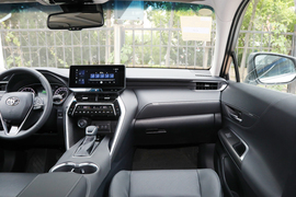 2023款丰田凌放HARRIER