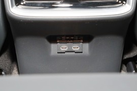 2023款丰田凌放HARRIER