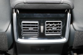 2023款丰田凌放HARRIER