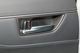 2023款丰田凌放HARRIER