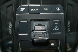 2023款丰田凌放HARRIER