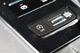 2023款丰田凌放HARRIER