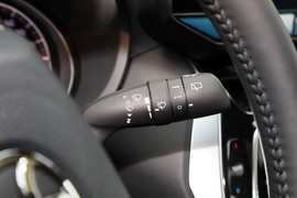 2023款丰田凌放HARRIER