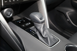 2023款丰田凌放HARRIER