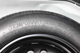 2023款丰田凌放HARRIER