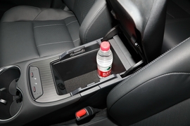 2023款丰田凌放HARRIER