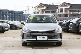 2023款比亚迪驱逐舰05