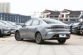 2023款比亚迪驱逐舰05